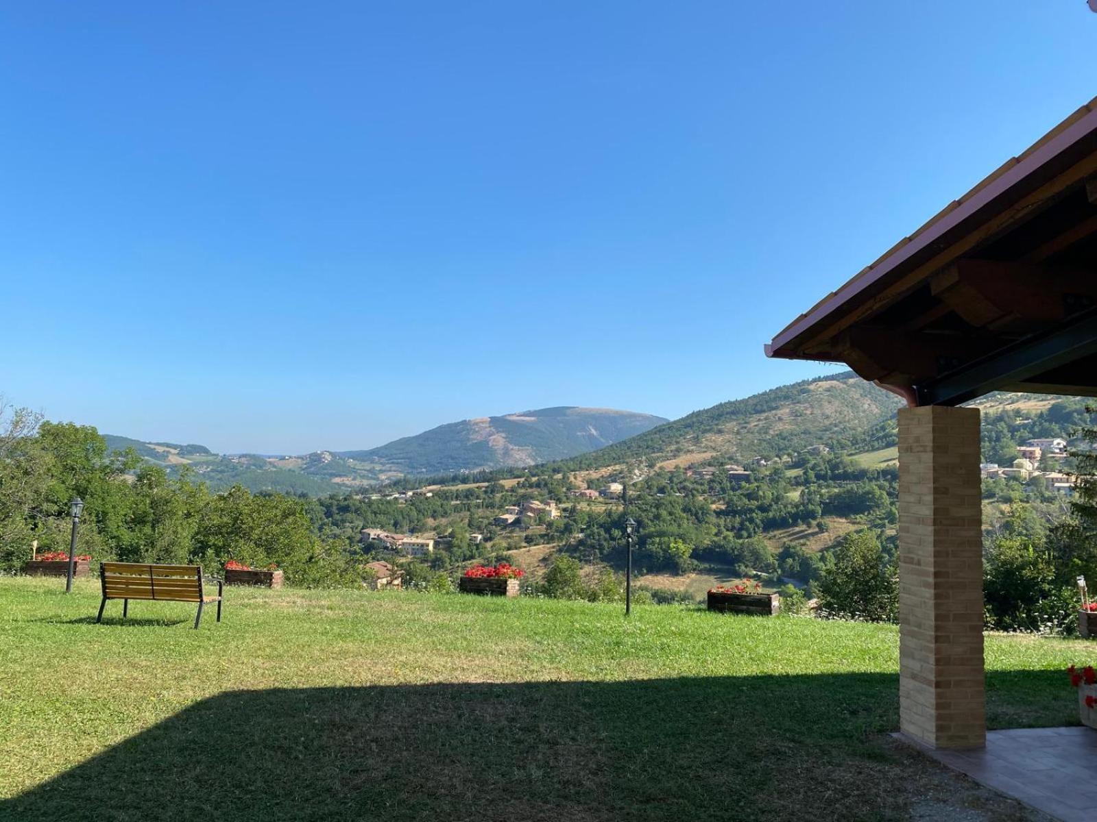 Meriggio Agriturismo フィアストラ エクステリア 写真